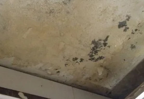 苍溪阳台漏水维修公司分享下苍溪卫生间渗水维修需要注意哪些问题。
